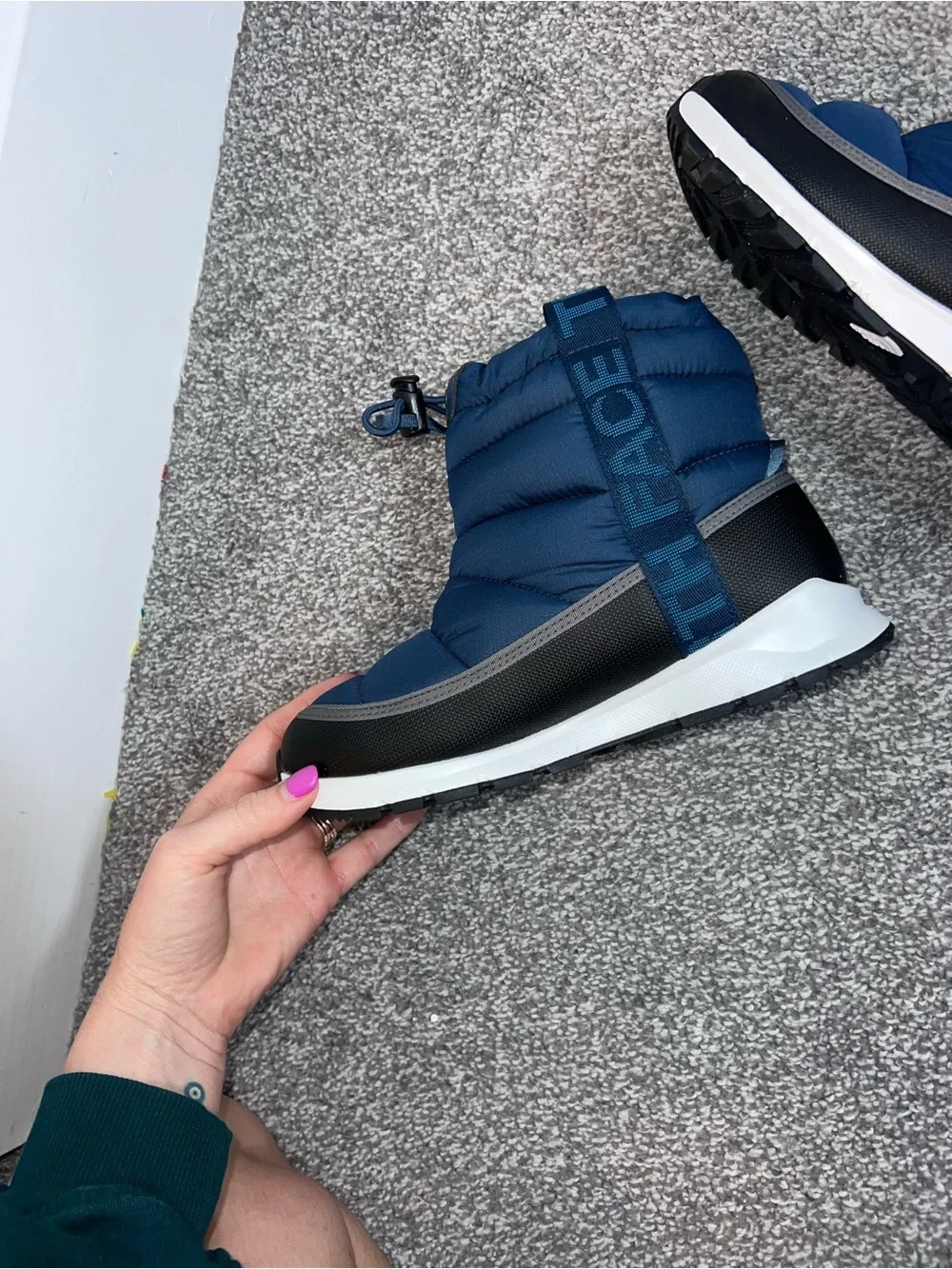 The North Face ThermobalITM Pull-On Waterproof kids size 3